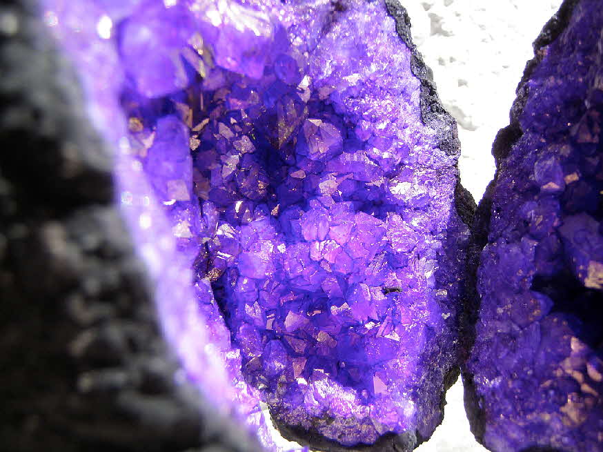 Amethyst in Cobalt 10 x 9  x9 cm - 59 € mtl./K 450 €